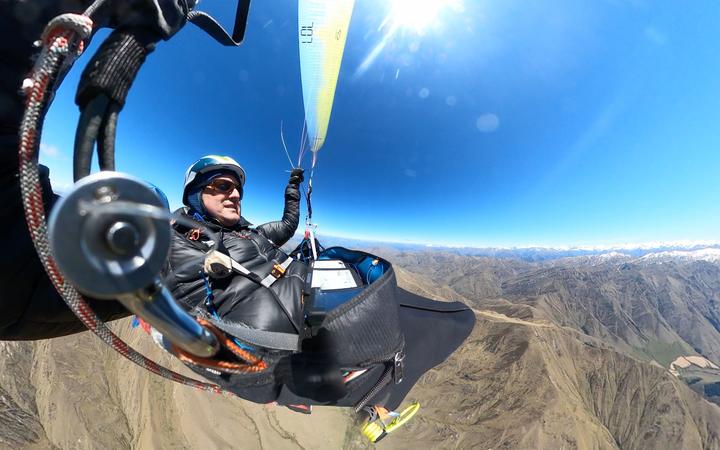 Ozone NZ Team flyer & National Champion sets new record in the air